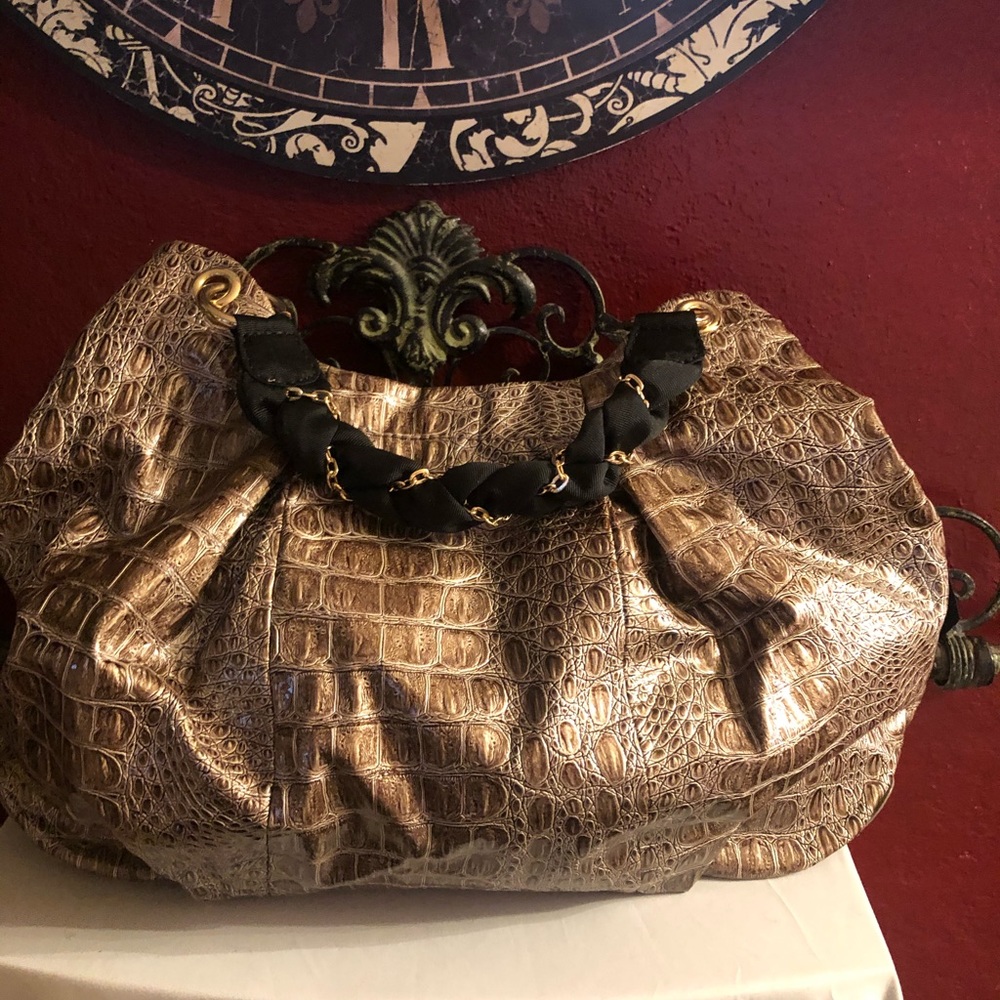 Handbag - Picture 2 of 6